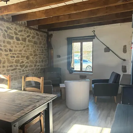 Maison Typique Auvergne Montel-de-Gelat